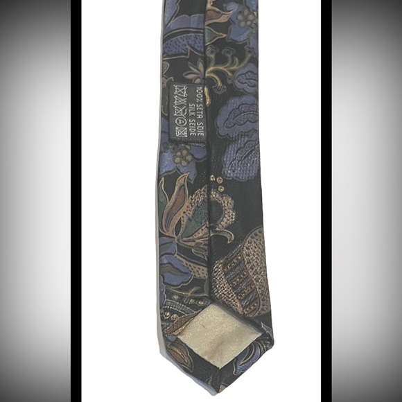 CANALI Silk Necktie Floral Design - Picture 5 of 7